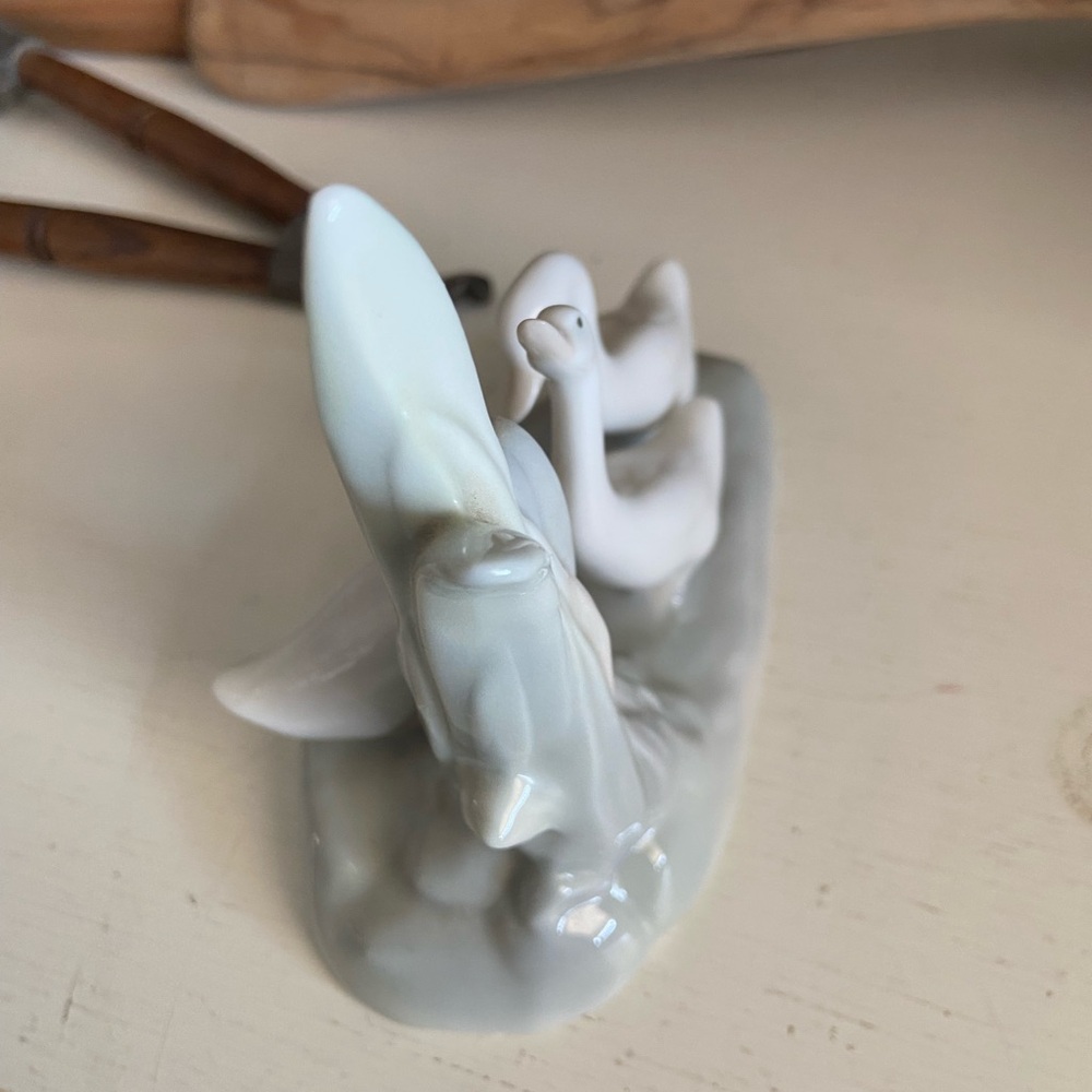 Lladro - Picture 2 of 4